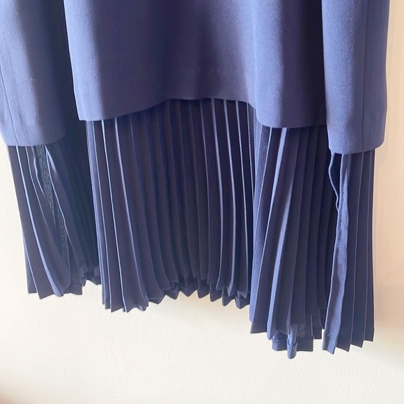 Theory Anastaza Winslow Crepe pleated tiered top in Sea Blue size small $295 - Picture 9 of 13